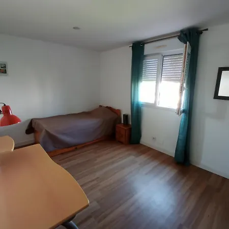 Apartment Dans Avec Piscine - A 500m *